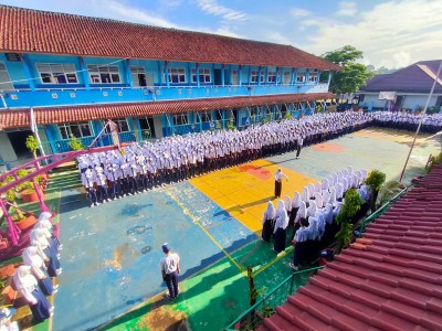 UPACARA BENDERA PERTAMA SEMESTER GENAP TAHUN 2023