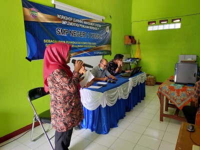 WORKSHOP LEARNING MANAGEMENT SYSTEM IMPLEMENTASI PENILAIAN BERBASIS IT 