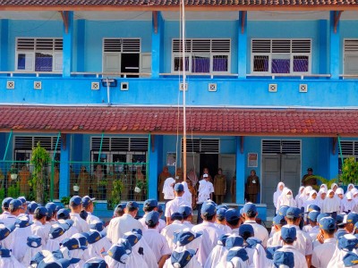 UPACARA BENDERA PERTAMA SEMESTER GENAP TAHUN 2023
