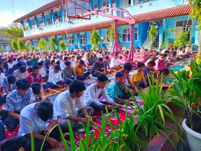 Sholat Dhuha dan Membaca Surat Yasin 10 April 2023