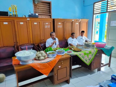 Syukuran Paturai Tineung Purna Bakti Iyom Maryam, S.Pd