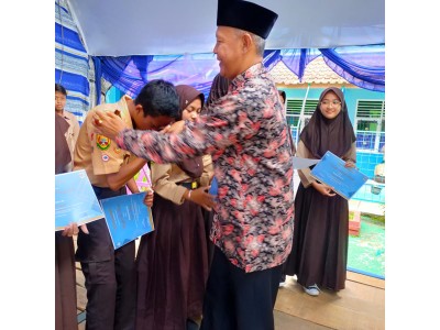 Pembagian Rapor Semester Ganjil Tahun Ajaran 2022 - 2023