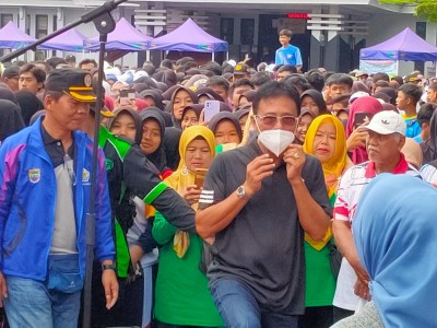 Jalan Santai HUT PGRI