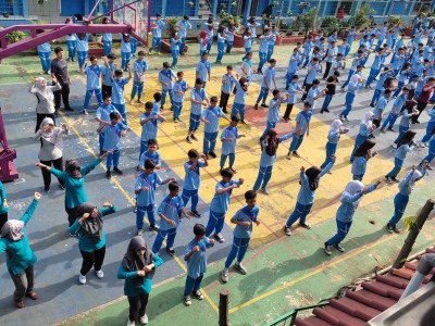 Gerakan jumat sehat 
