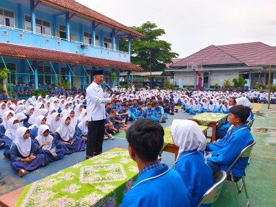 PEMILIHAN CALON KETUA DAN WAKIL KETUA OSIS SMPN 1 KAWALI