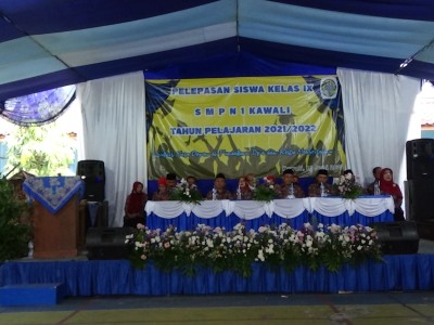  Pelepasan Siswa Kelas IX Tahun Pelajaran 2021-2022