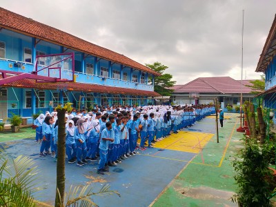 Jalan Santai HUT PGRI