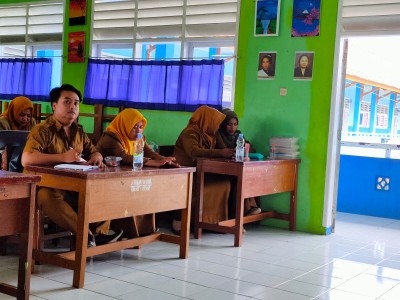 RAPAT SOSIALISAI DAN PENGESAHAN RKAS