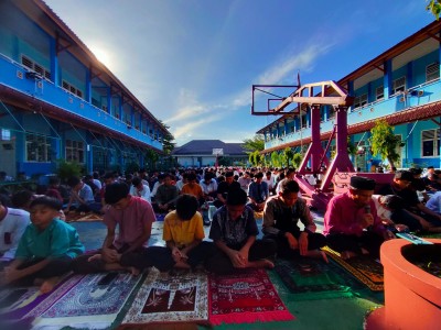 Sholat Dhuha dan Membaca Surat Yasin 10 April 2023