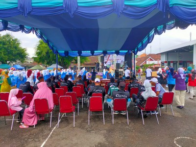 Jalan Santai HUT PGRI