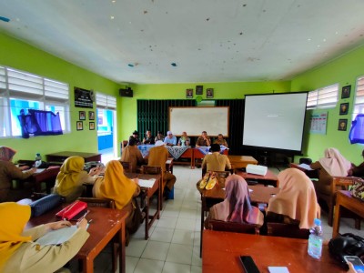 RAPAT SOSIALISAI DAN PENGESAHAN RKAS