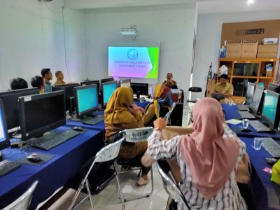 Rapat Ops. Bos dan Aset