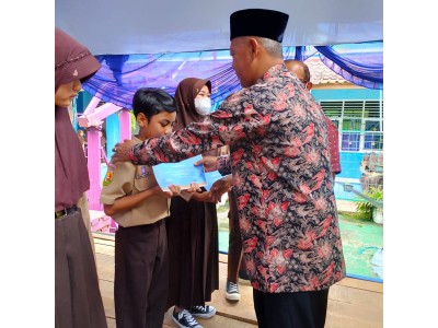 Pembagian Rapor Semester Ganjil Tahun Ajaran