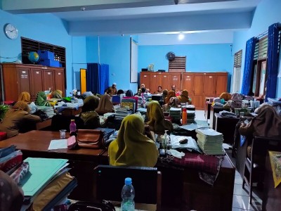 RAPAT KOPERASI SUTRA