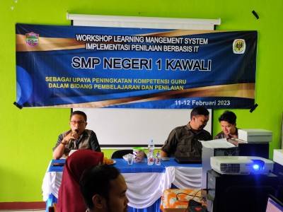 WORKSHOP LEARNING MANAGEMENT SYSTEM IMPLEMENTASI PENILAIAN BERBASIS IT 