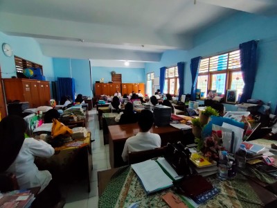 Syukuran Paturai Tineung Purna Bakti Iyom Maryam, S.Pd