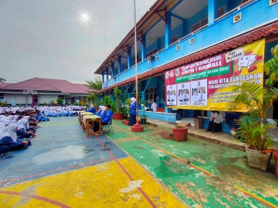 PEMILIHAN CALON KETUA DAN WAKIL KETUA OSIS SMPN 1 KAWALI