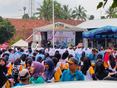 Jalan Santai HUT PGRI