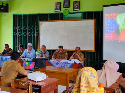 RAPAT SOSIALISAI DAN PENGESAHAN RKAS