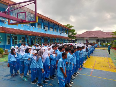 Jalan Santai HUT PGRI