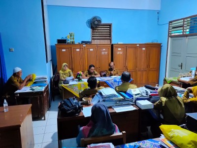 RAPAT KOPERASI SUTRA