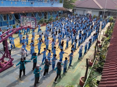 Gerakan jumat sehat 