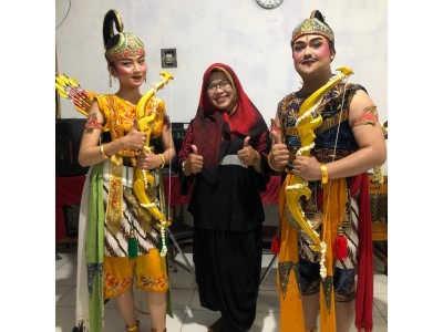 NYIAR LUMAR